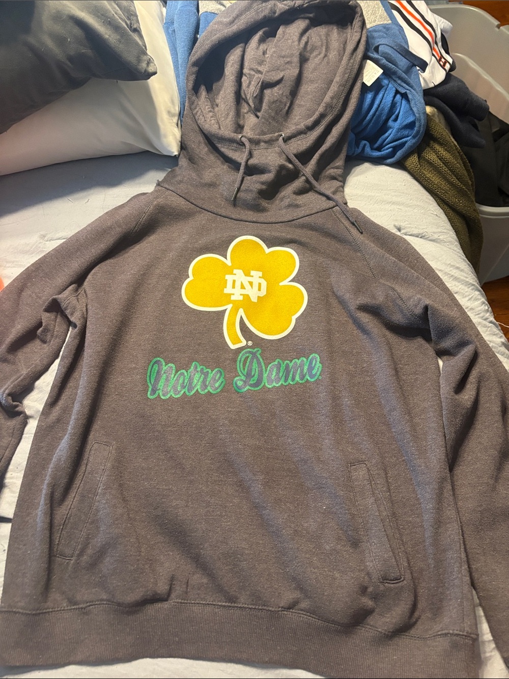 gray notre dame sweatshirt, size XL